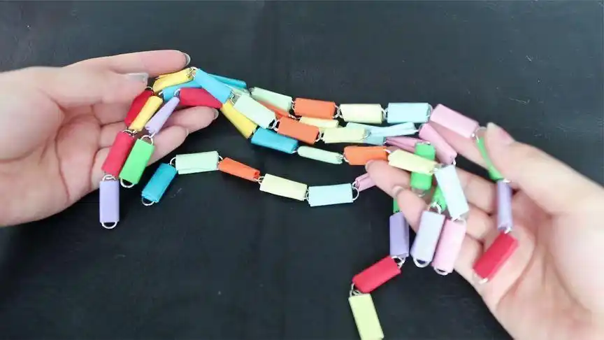 小时候家家都有的时髦门帘,其实材料就是回形针,做法你还记得吗