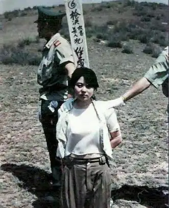 女囚犯二十二岁被判死刑, 多人对她的死表示同情, 死前表情很奇怪