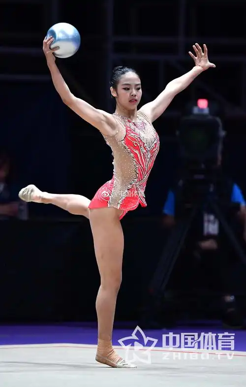 运动员可以做出很多在常人看来完全不可思议的动作,于是|赵雅婷|艺术