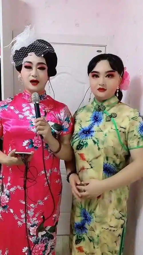 男扮女装,反串