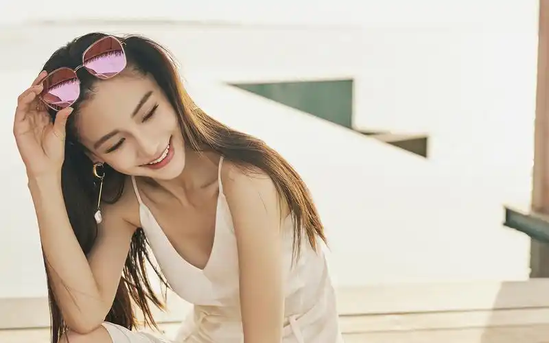 angelababy清凉性感高清桌面壁纸