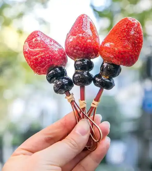 12.8元抢原价25元网红mini版小串冰糖葫芦一盒!20多种选择的酸甜味道.