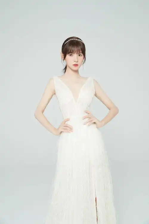 张予曦自曝坐公交掉假发社死经历谈与君歌侍寝戏竟这样说