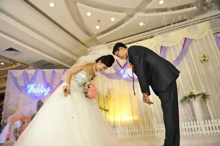 浪漫婚礼( 实拍)