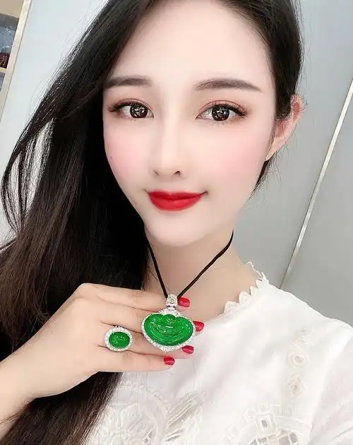 翡翠之翡翠碰见美人