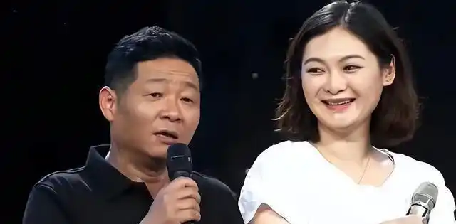 8位丑星的美娇妻牟兴区大长腿胡敬模特冠军冯清美翻了