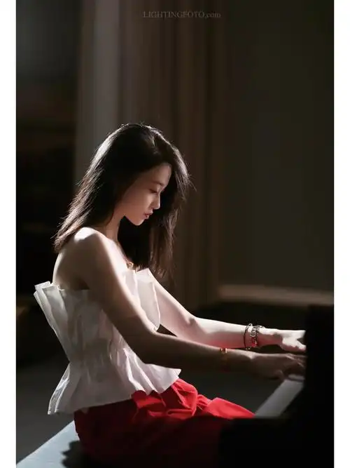 施坦威钢琴#人像摄影#钢琴肖像#美女写真#上海约拍#氛围感美女