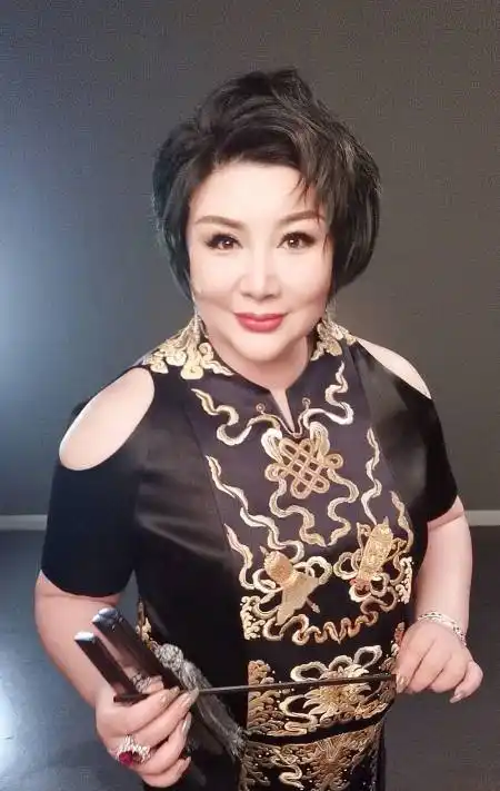 王惠过46岁生日,德云社一众弟子送祝福,为何郭麒麟没有动静?