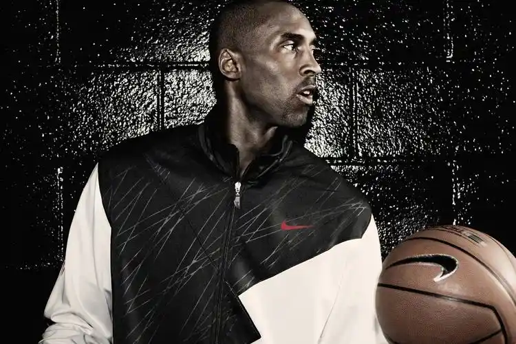 高清科比当年为zoomkobev拍摄的一组帅气写真