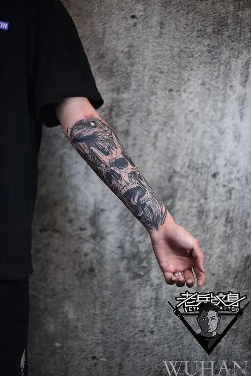 黑灰作品2021-05-08 14:43       武汉纹身店       纹身图案大全