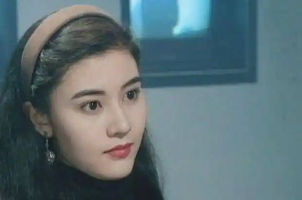 "金牌小三"李嘉欣,曾是"港姐中的港姐",如今却胖到认不出来_时候_香港