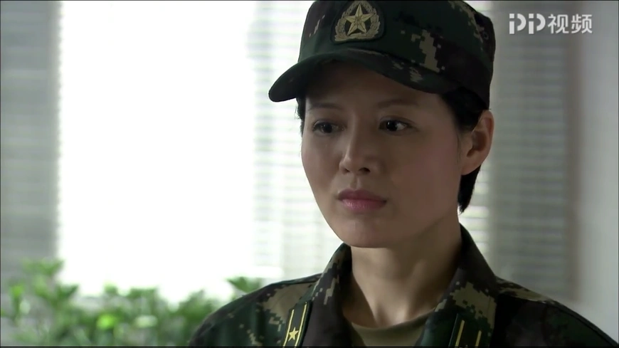 特种兵火凤凰,美女程愫饰演的军人角色谭晓琳图集欣赏