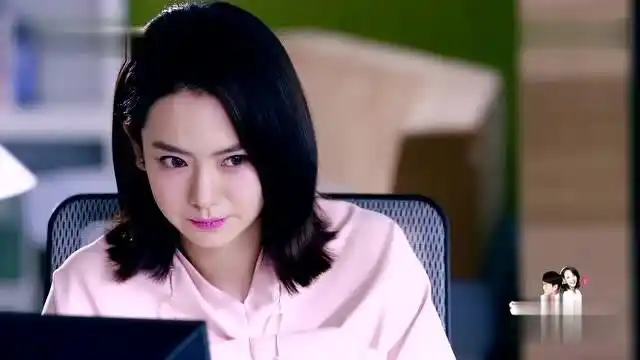 我是杜拉拉,总经理频频阻挠陈逸查账,并且让拉拉回人事部工作!