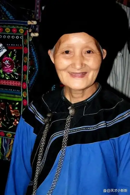 新中国最后一位压寨夫人16岁嫁匪首生七子年轻时绝对是美人