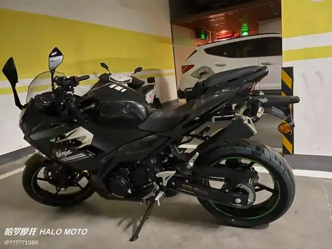 川崎ninja400黑色