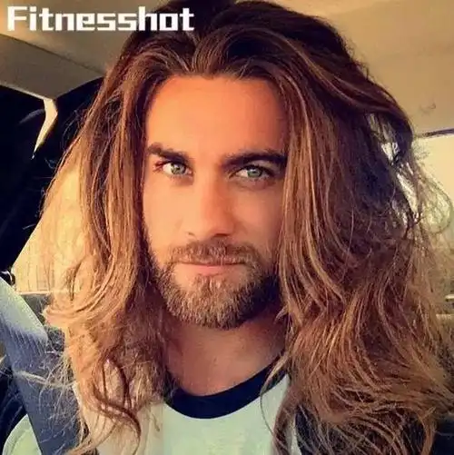 02米 长发披肩的肌肉男,火遍国外朋友圈!