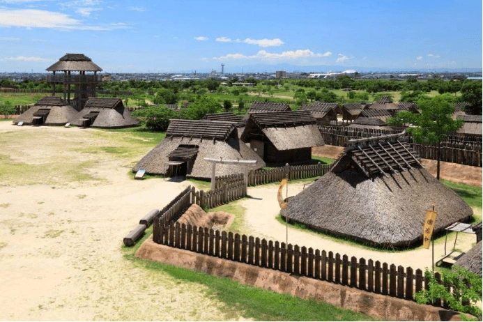 当中国进入铁器时代时,日本还在原始社会挣扎,当大汉帝国的乐浪郡,带