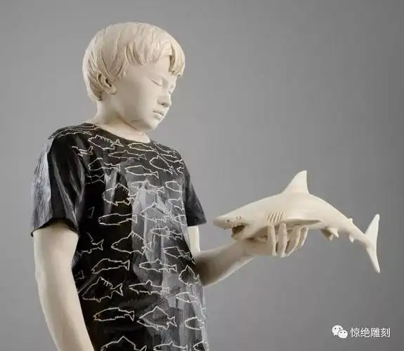 惊绝:国外木雕写实人物,为正在雕刻人物的师傅们提供欣赏与借鉴!