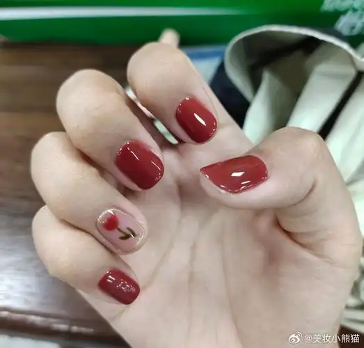 我的美妆生活#作为一名热爱时尚的黑手人士,我也尝试了一次美甲体 ..