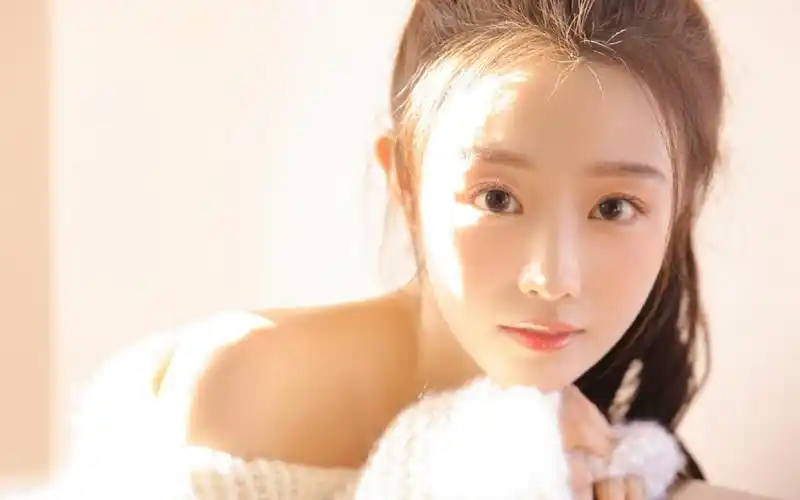 元气满满的可爱少女,高清壁纸图片,可爱美女-回车桌面