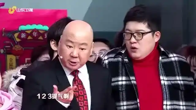 2021山东春晚:郭冬临 小品《琴岛小爱》有趣有情有温度.