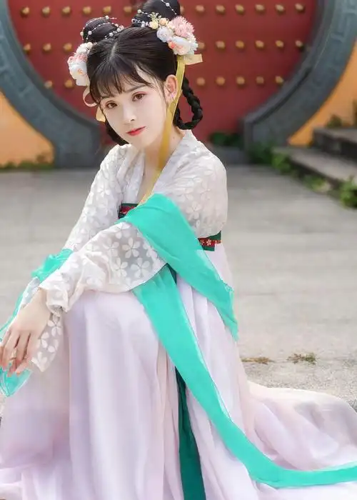 古代公主都是用来和亲的?你错了,对比她们皇子皇孙们都要哭了_李显