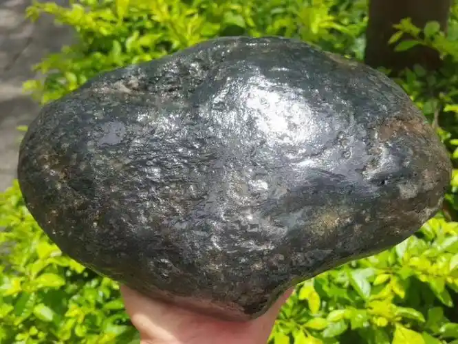 云南翡翠原石交易市场