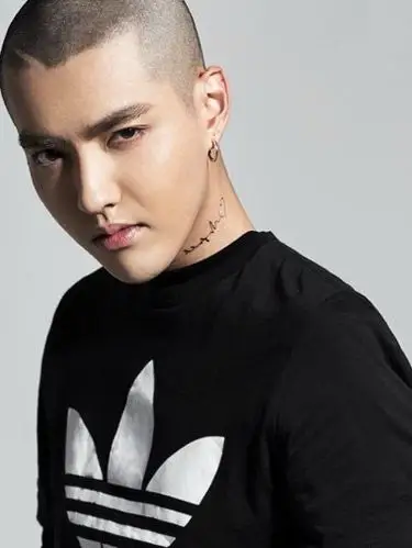 剃寸头,除了选对脸型还要看清五官 这才是男士所认准的超短圆寸头发型