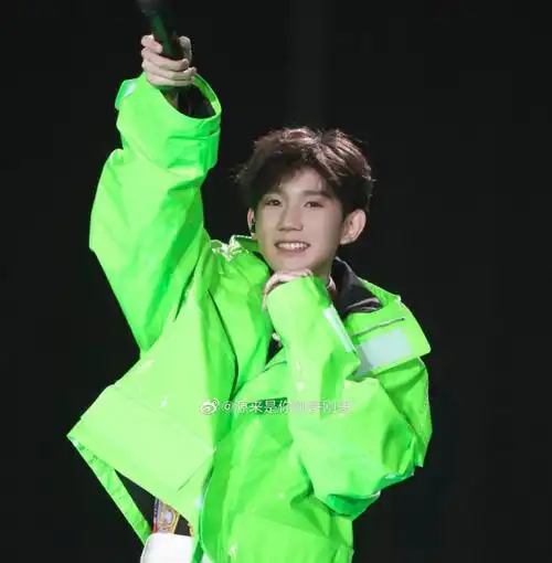 最治愈笑容的男明星看过王源的笑容简直被苏炸