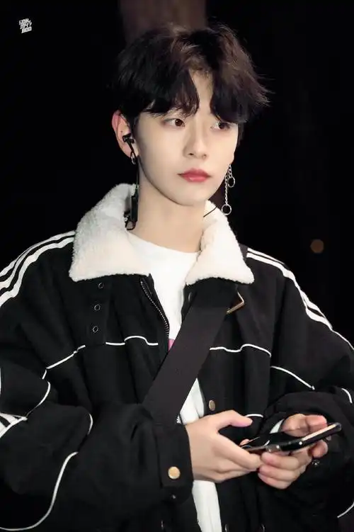 刘梦好好看呜呜呜