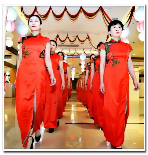 庆三八,魅力女人旗袍荟走秀活动在紫金国际广场举行