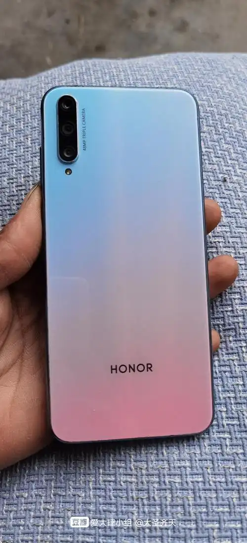 华为荣耀206128500块卖了吃饭