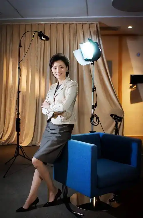 原创央视才女杨澜巅峰期辞职二婚嫁200亿身价富商今状况如何