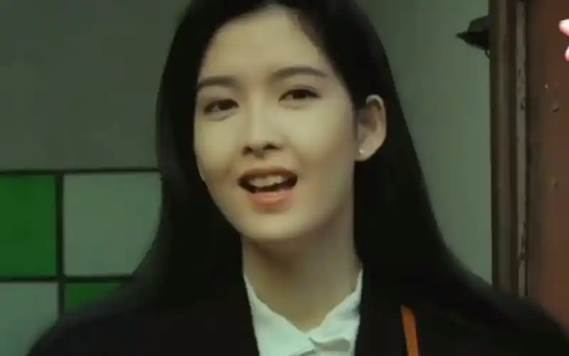 周慧敏的神仙颜值有多少人还记得方展博的小犹太还有和周星驰的生死