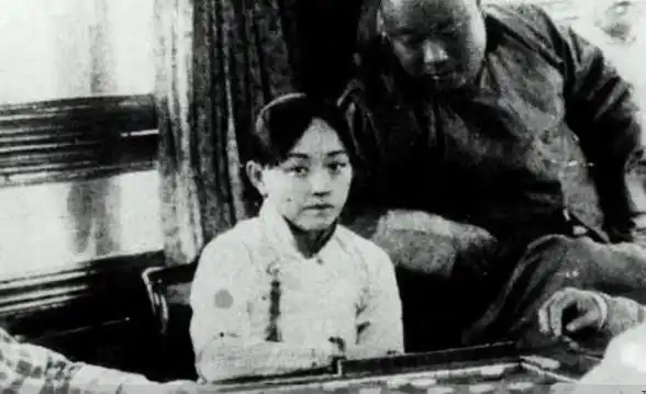 摆渡 |918东北军:没睡过部下老婆就是圣人 司令开东北最大红灯区