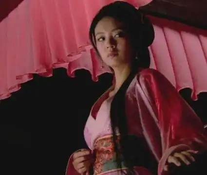 学者复原了李师师容貌图,当真倾国倾城,挺像这个女明星!