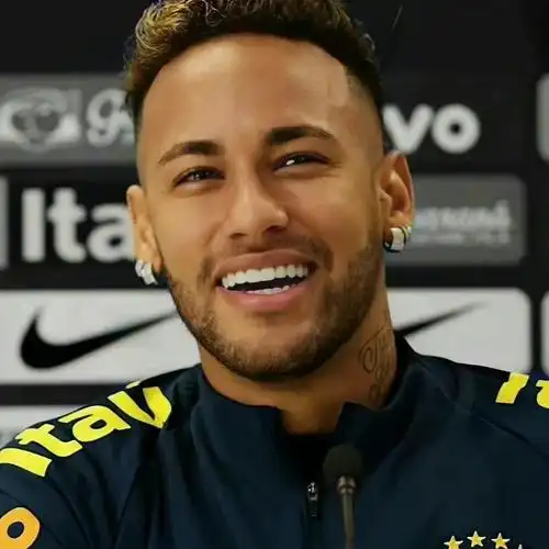 内马尔简介人种(足球明星内马尔简介)-寅森速头条