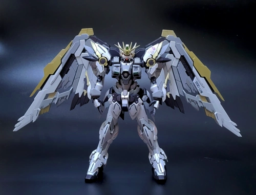 钢普拉飞翼ew灰白金白雪姬配色