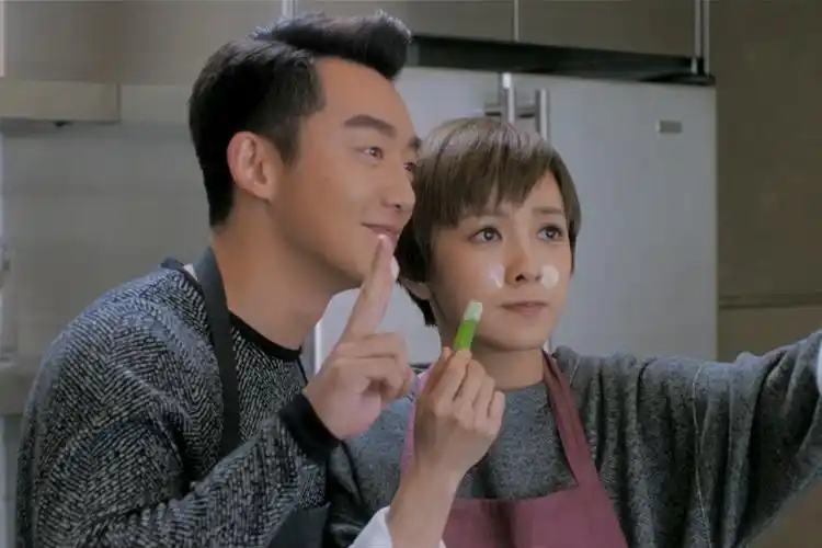 《下一任:前任》"春暖开撩"版定档预告 郭采洁郑恺狭路相逢