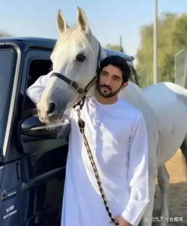 拉希德,是哈曼丹的哥哥,热爱曼联队,为了表示这份热爱,他甚至组织了一