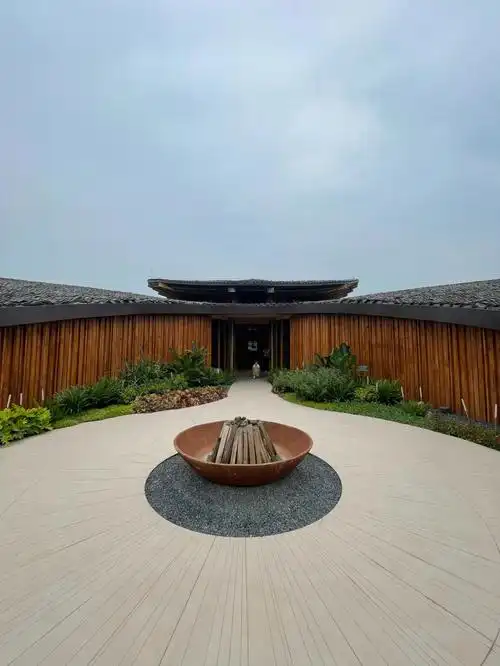 成都酒店千里走单骑大地之眼