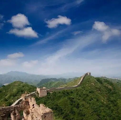 古老而伟大的万里长城,作为中国古代劳动人民的智慧结晶,承载着丰富的