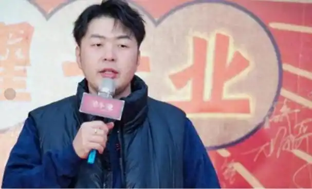 回顾表面上是演员其实是经纪公司老板这些明星个个手下有强兵