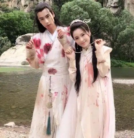 绝代双骄月奴谁演的 颜值超高过早下线有些可惜图片