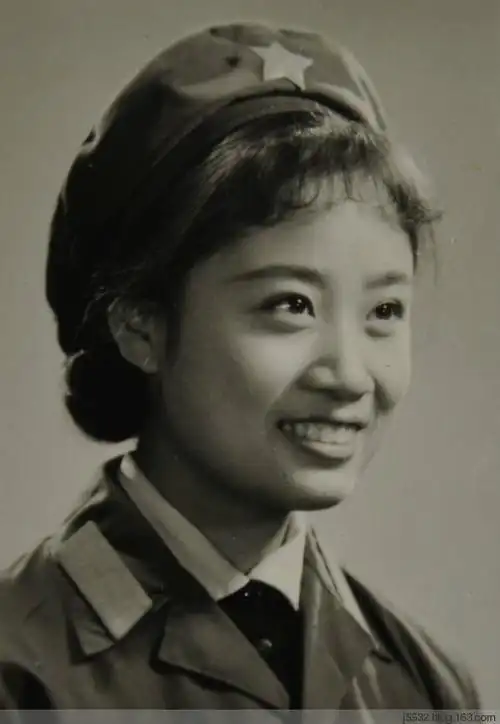 我是女兵 ——39张军装老照片 【原创】