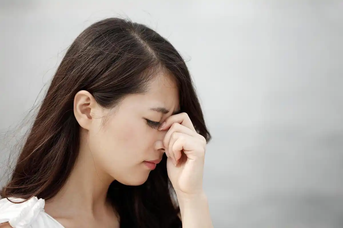 你感到呼吸困难,头晕目眩,你感到焦虑上