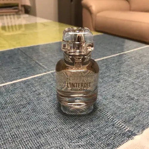 纪梵希禁忌香水一颗冲破禁忌的悸动的心