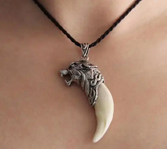 一折男饰品 潮 狼牙_男士狼牙项链狼牙吊坠吴京同款狗牙辟邪骨质 护身