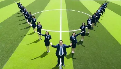 如果你想打造一支金牌团队,可以尝试从定制职业装开始