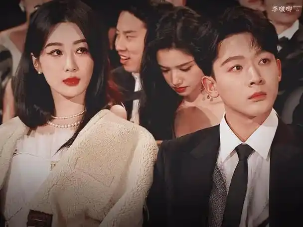杨紫颜值大爆!星光大赏美如画,张晚意檀健次王嘉尔同框惊艳全场